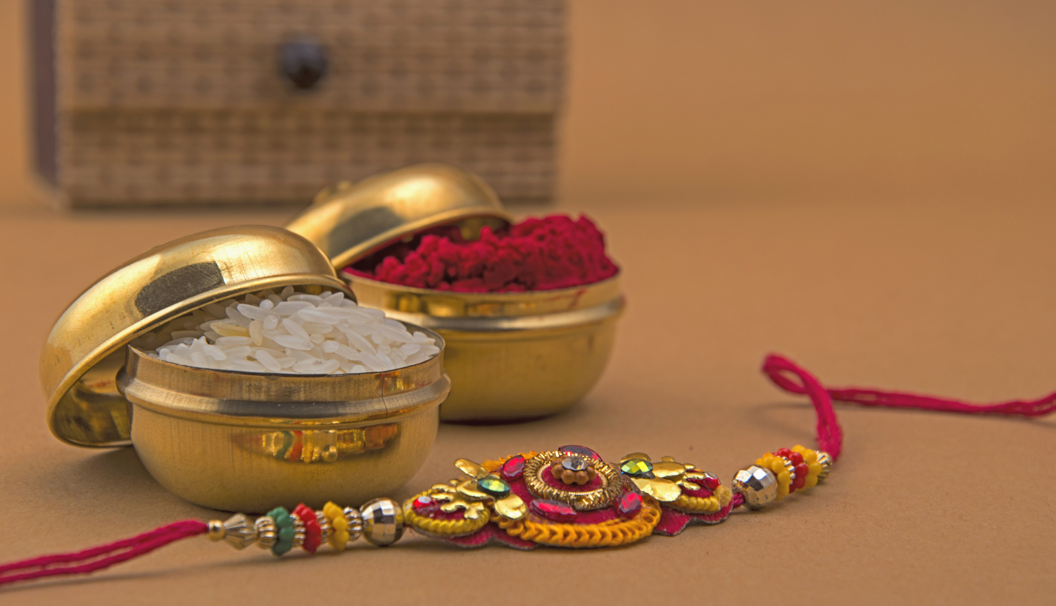 Raksha Bandhan Gift Ideas for Brothers Who Love Grooming